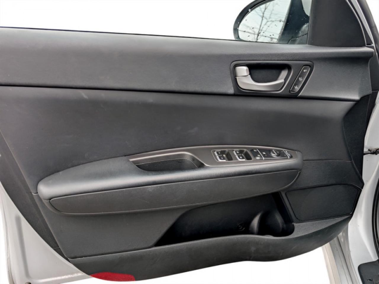 2016 Kia Optima LX+  **MEM SEAT - HTD SW** Photo