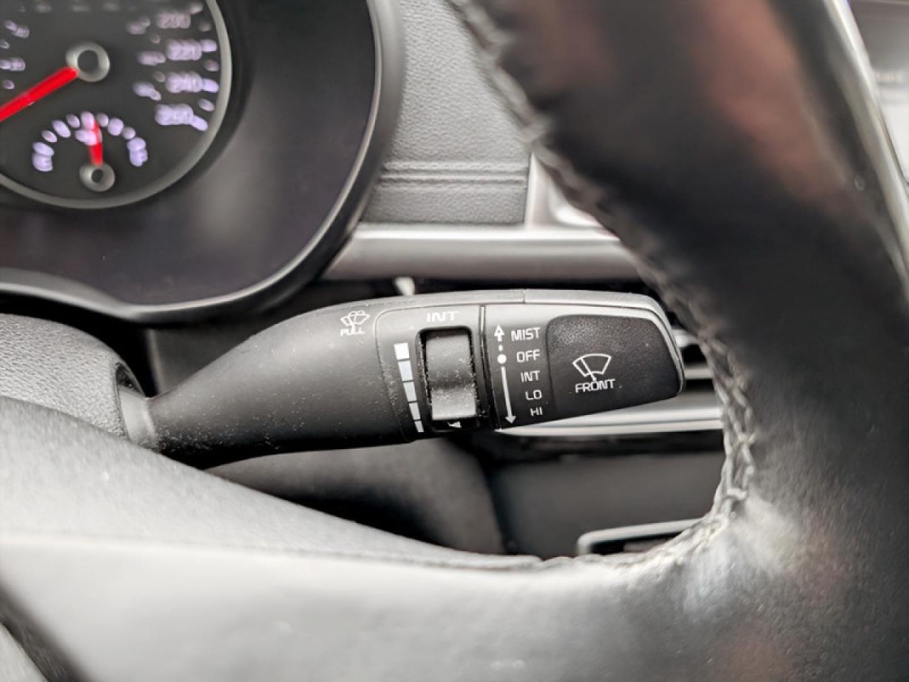 2016 Kia Optima LX+  **MEM SEAT - HTD SW** Photo