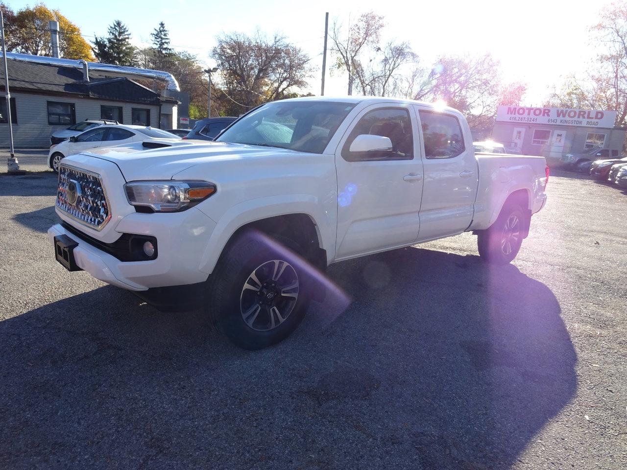2019 Toyota Tacoma SR5 - Photo #2