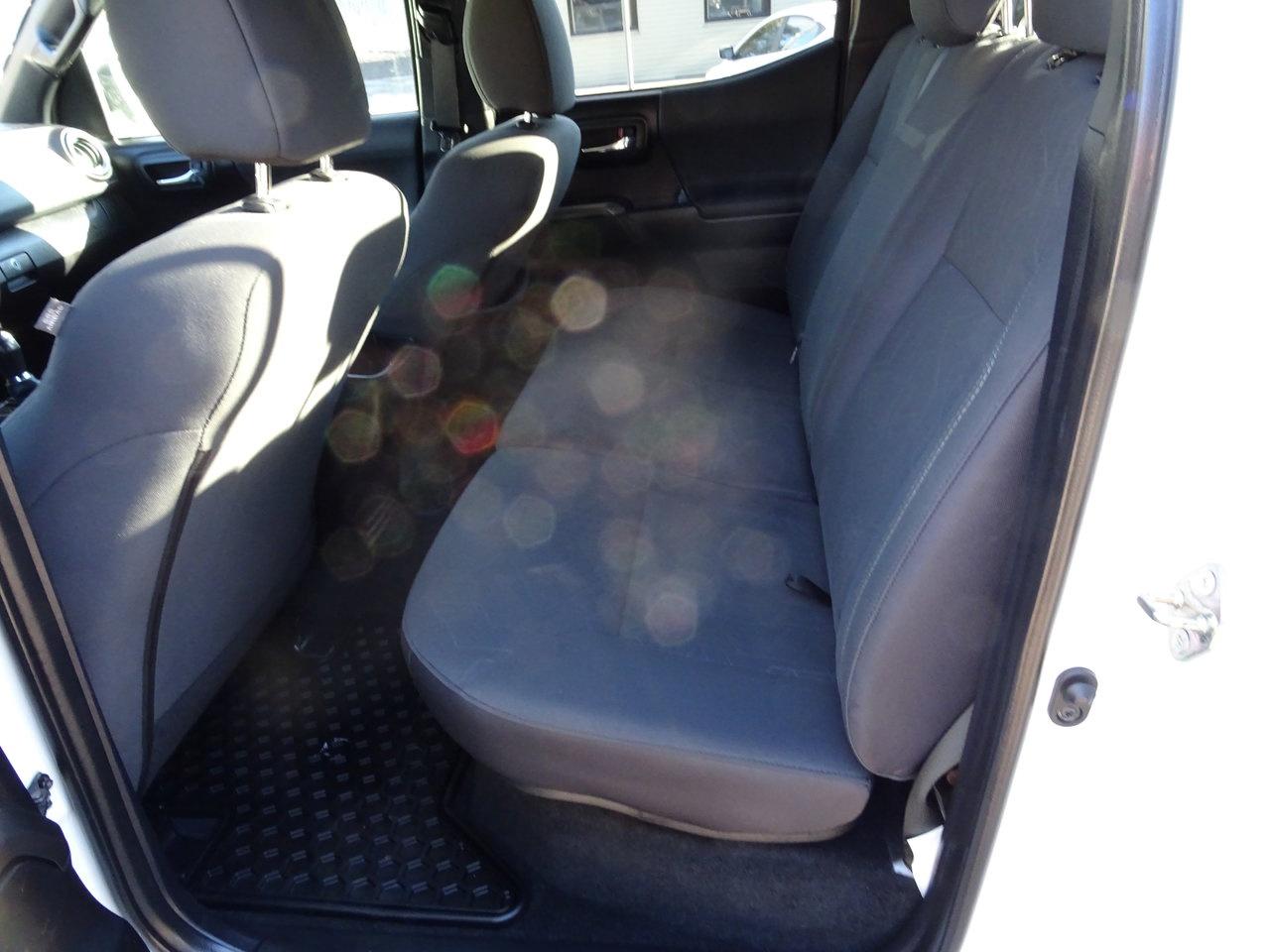 2019 Toyota Tacoma SR5 - Photo #11