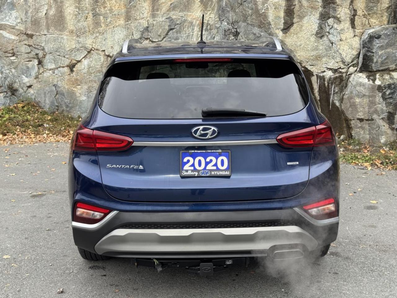 2020 Hyundai Santa Fe 2.4L Essential AWD w/Safety Package Photo4