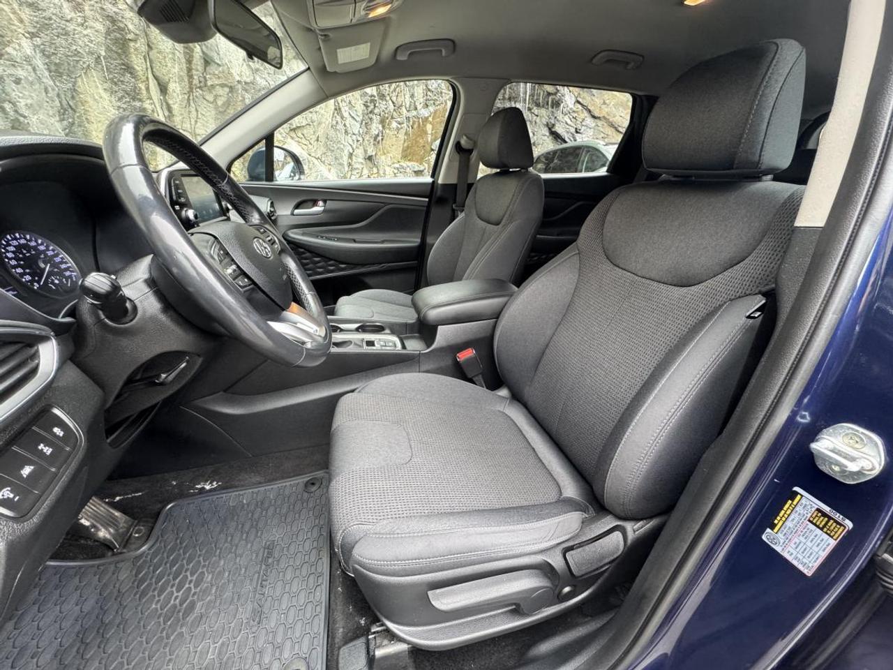 2020 Hyundai Santa Fe 2.4L Essential AWD w/Safety Package Photo