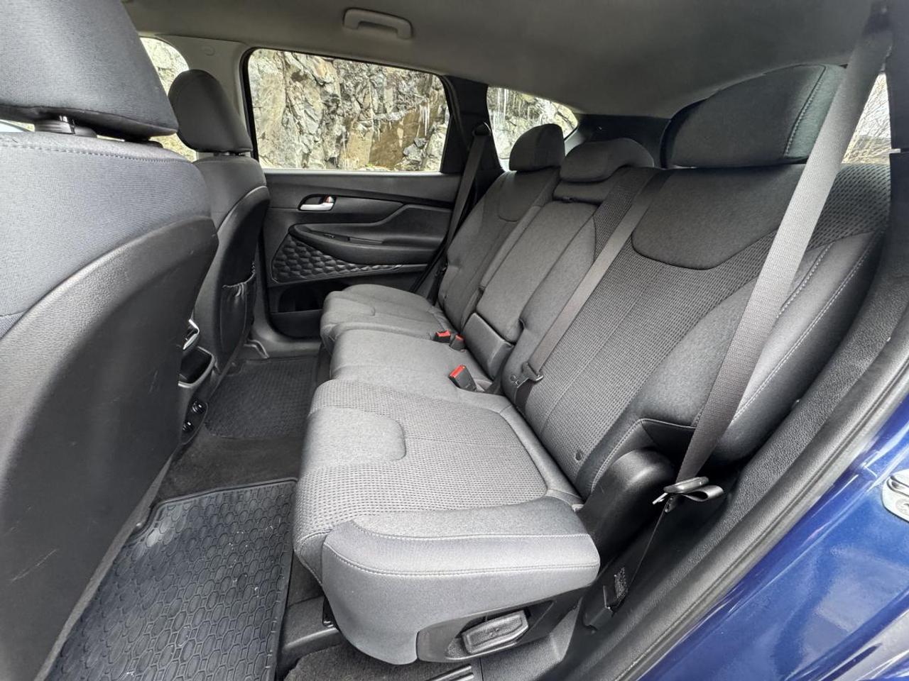 2020 Hyundai Santa Fe 2.4L Essential AWD w/Safety Package Photo