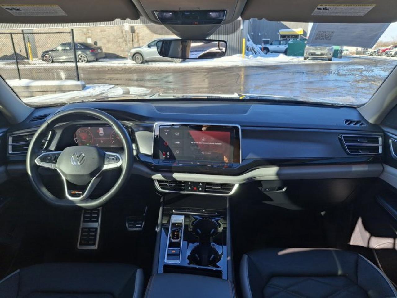 2025 Volkswagen Atlas Peak Edition 4Motion | Leather | Pano Roof | Heated Seats | CarPlay | and More ! Photo