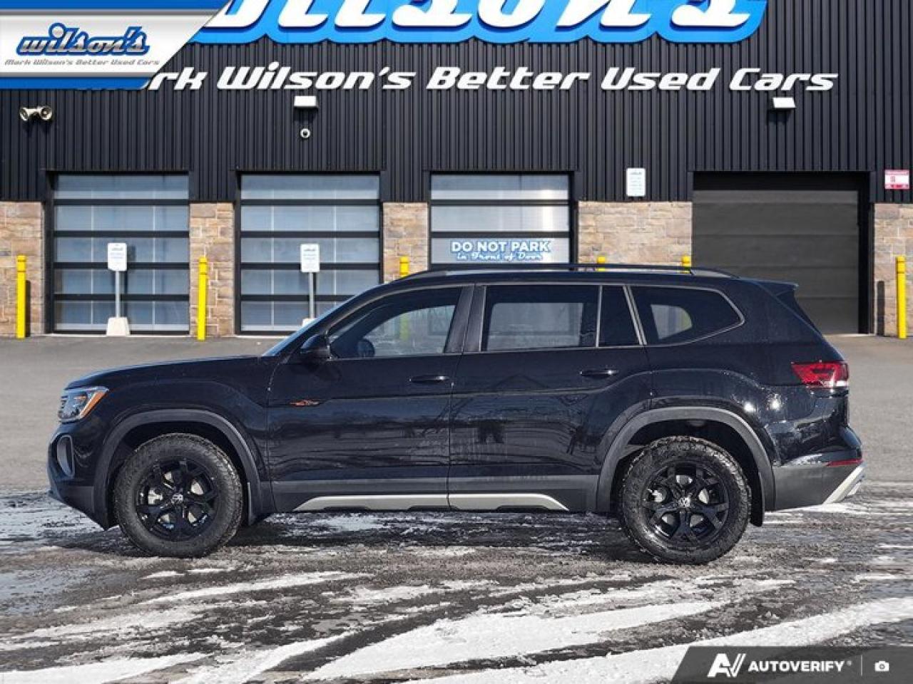 2025 Volkswagen Atlas Peak Edition 4Motion | Leather | Pano Roof | Heated Seats | CarPlay | and More ! Photo
