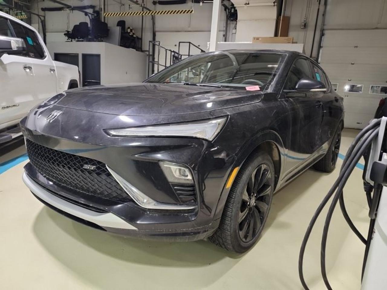 Used 2024 Buick Envista Sport Touring | Leather | Sunroof | Power Liftgate | Heated Wheel + Seats | CarPlay + Android & More for sale in Guelph, ON