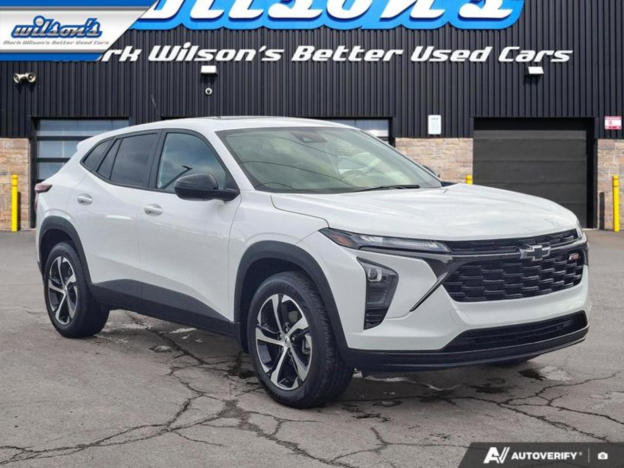 2024 Chevrolet Trax 1RS | Sunroof | Heated Wheel + Seats | CarPlay + Android | Rear Camera | Alloy Wheels and More ! Photo