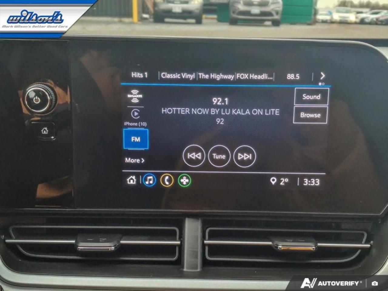 2024 Chevrolet Trax 1RS | Sunroof | Heated Wheel + Seats | CarPlay + Android | Rear Camera | Alloy Wheels and More ! Photo