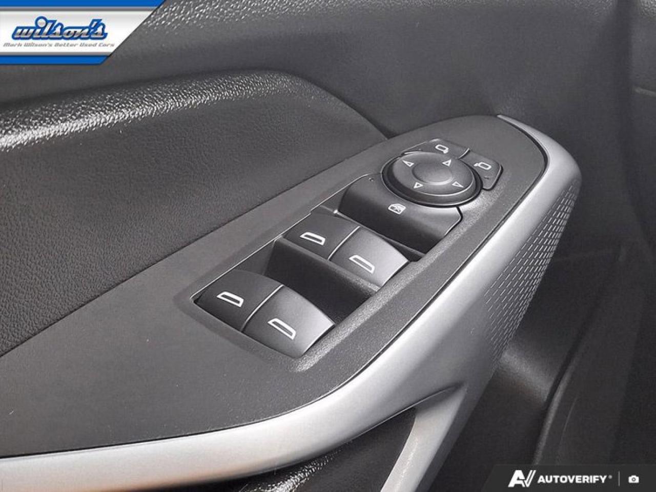 2024 Chevrolet Trax 1RS | Sunroof | Heated Wheel + Seats | CarPlay + Android | Rear Camera | Alloy Wheels and More ! Photo