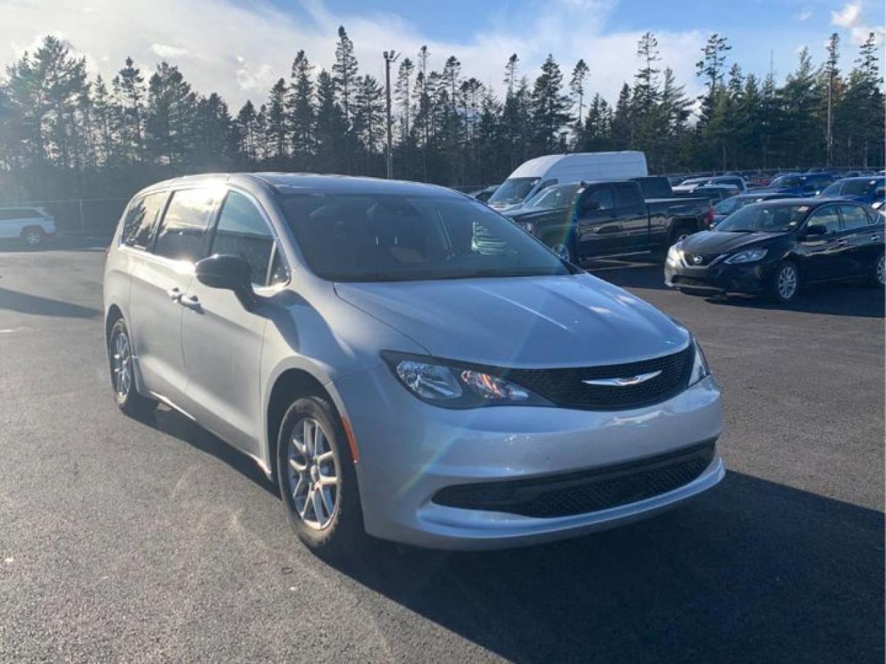 Used 2024 Dodge Grand Caravan SXT | NAV | Heated Seats + Steering | Power Sliding Doors | BSM | Carplay & Android Auto for sale in Guelph, ON