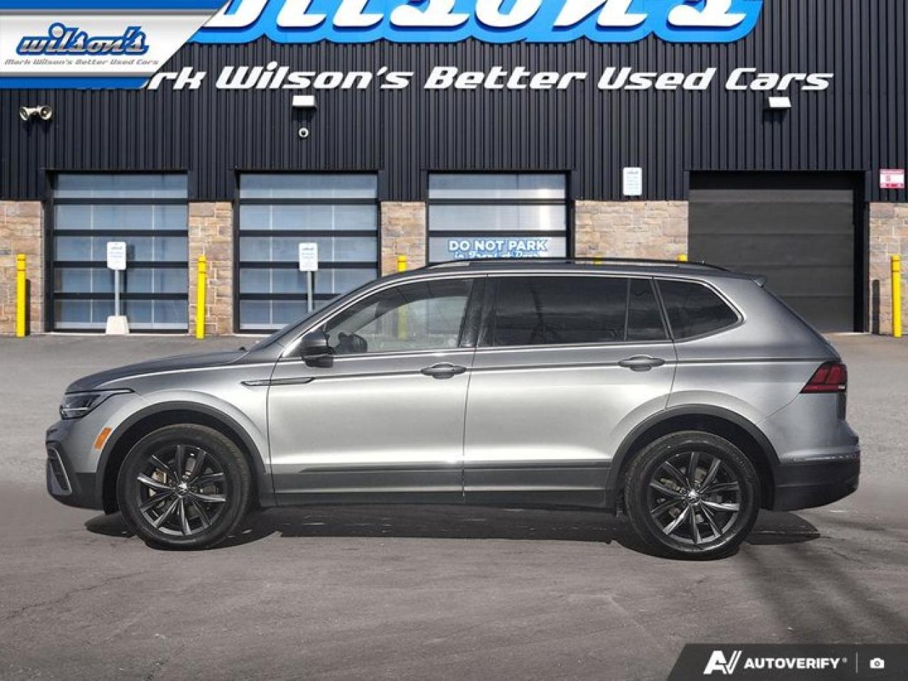 2024 Volkswagen Tiguan Comfortline AWD | Panoramic Sunroof | Leather | Heated Seats | CarPlay + Android | Rear Cam & More ! Photo