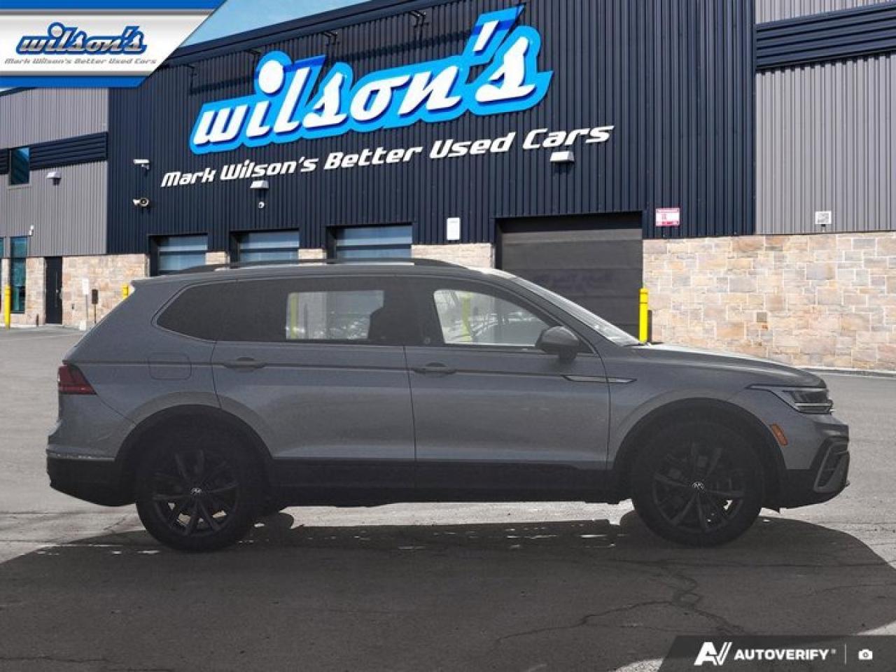 2024 Volkswagen Tiguan Comfortline AWD | Panoramic Sunroof | Leather | Heated Seats | CarPlay + Android | Rear Cam & More ! Photo