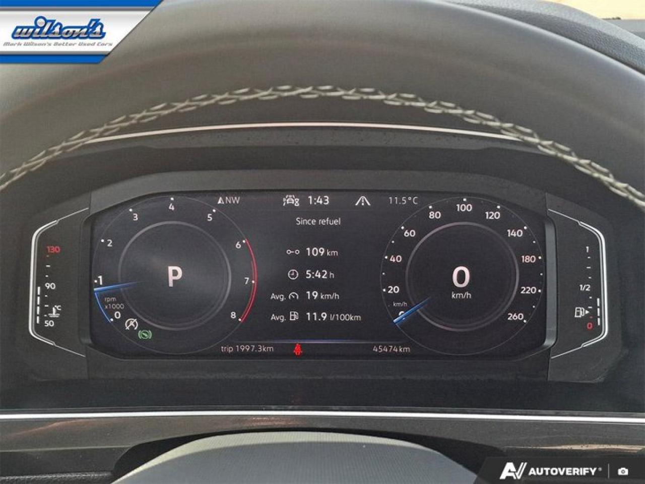 2024 Volkswagen Tiguan Comfortline AWD | Panoramic Sunroof | Leather | Heated Seats | CarPlay + Android | Rear Cam & More ! Photo