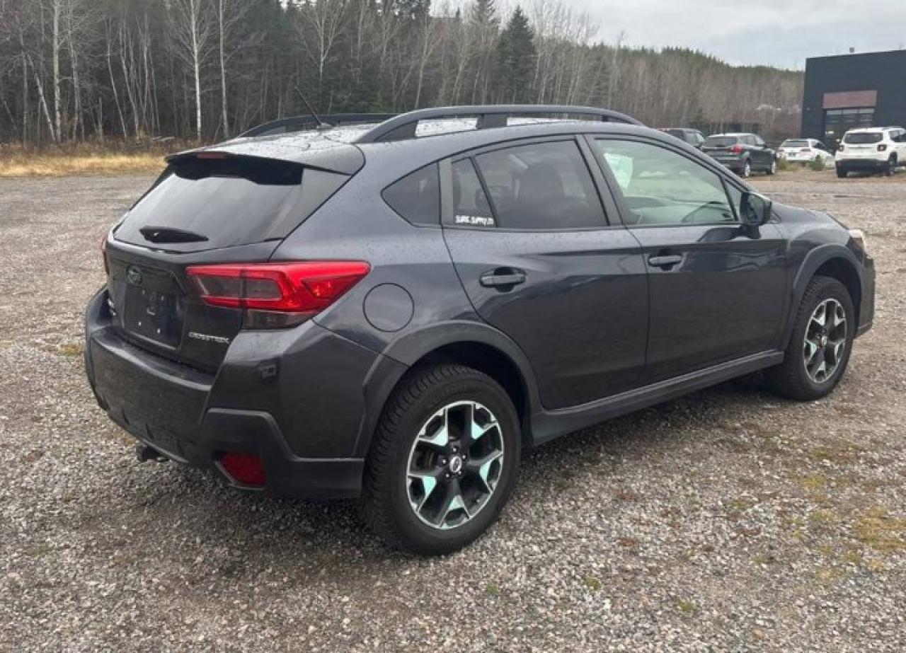 2018 Subaru XV Crosstrek Convenience AWD | 6 Speed Manual | CarPlay + Android | Bluetooth | Rear Cam | Alloy Wheels and More! Photo3