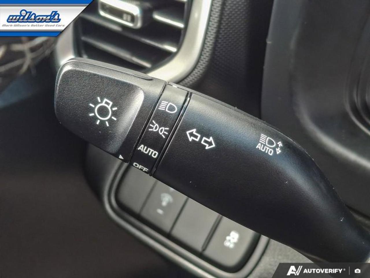 2021 Hyundai Santa Fe Ultimate Calligraphy | Leather | Pano Roof | Heated + Ventilated Seats | New Tires | New Brakes Photo
