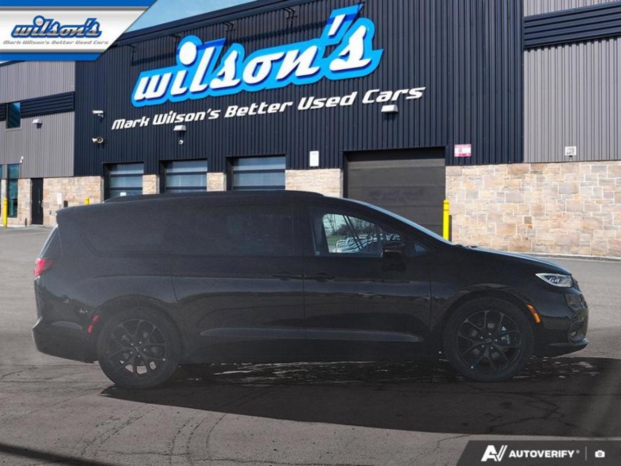 2025 Chrysler Pacifica Limited | Adaptive Cruise | BSM | Heated Steering | Cooled and Heated Seats | Remote Start and More! Photo