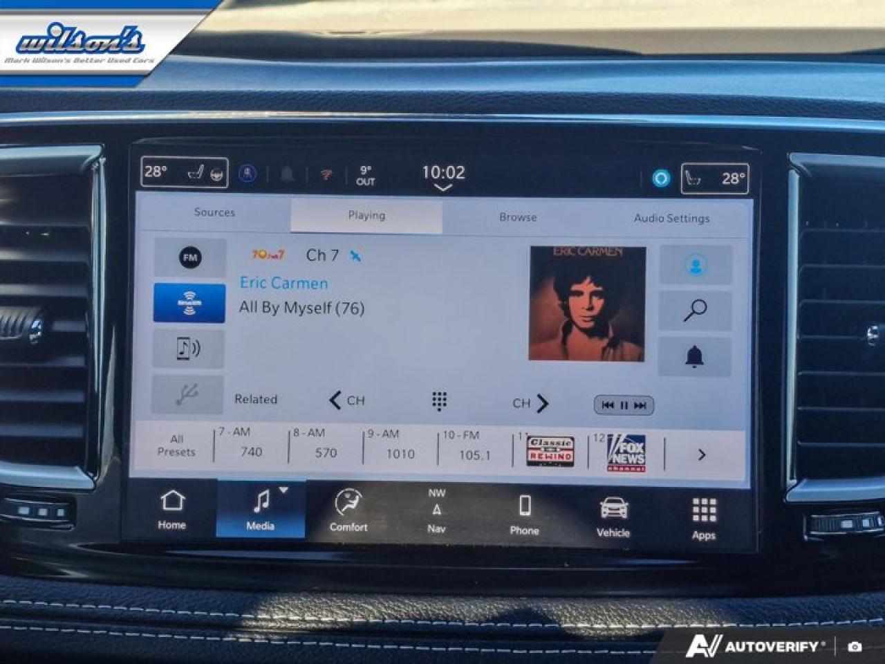 2025 Chrysler Pacifica Limited | Adaptive Cruise | BSM | Heated Steering | Cooled and Heated Seats | Remote Start and More! Photo