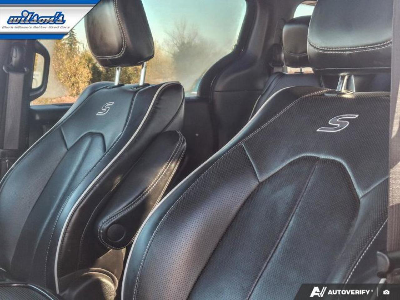 2025 Chrysler Pacifica Limited | Adaptive Cruise | BSM | Heated Steering | Cooled and Heated Seats | Remote Start and More! Photo