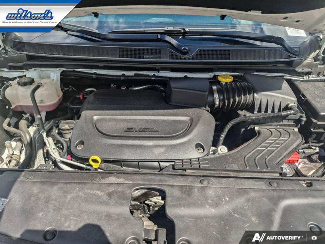 2025 Chrysler Pacifica Limited | Adaptive Cruise | Hot + Cold Seats | Heated Steering & More ! Photo