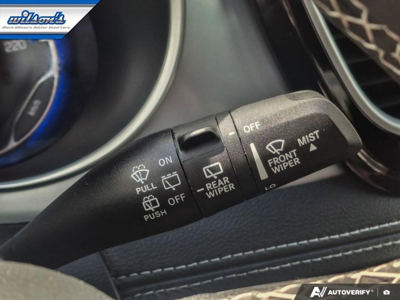 2025 Chrysler Pacifica Limited | Adaptive Cruise | Hot + Cold Seats | Heated Steering & More ! Photo