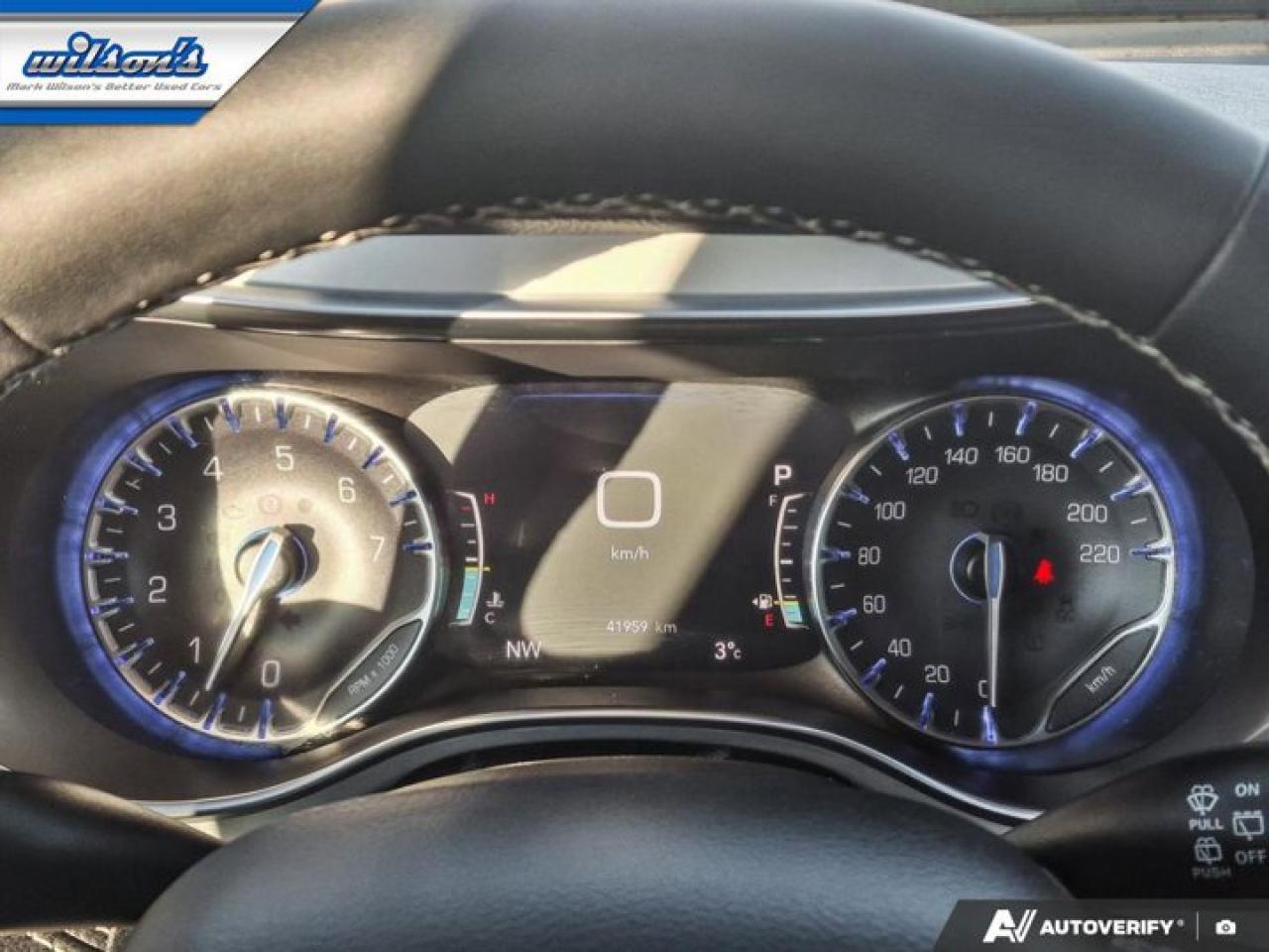 2025 Chrysler Pacifica Limited | Heated Steering | Cooled and Heated Seats| Remote Start | Adaptive Cruise | BSM & More ! Photo