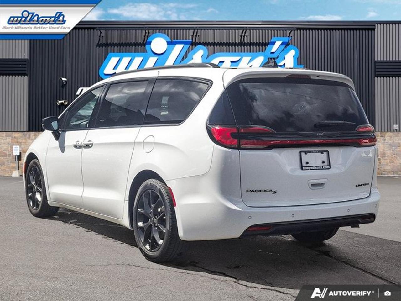 2025 Chrysler Pacifica Limited | Heated Steering | Cooled and Heated Seats| Remote Start | Adaptive Cruise | BSM & More ! Photo2