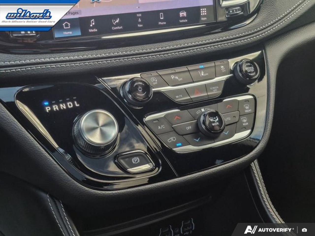 2025 Chrysler Pacifica Limited | Heated Steering | Cooled and Heated Seats| Remote Start | Adaptive Cruise | BSM & More ! Photo