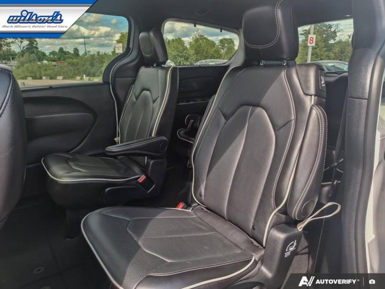 2025 Chrysler Pacifica Limited | Heated Steering | Cooled and Heated Seats| Remote Start | Adaptive Cruise | BSM & More ! Photo