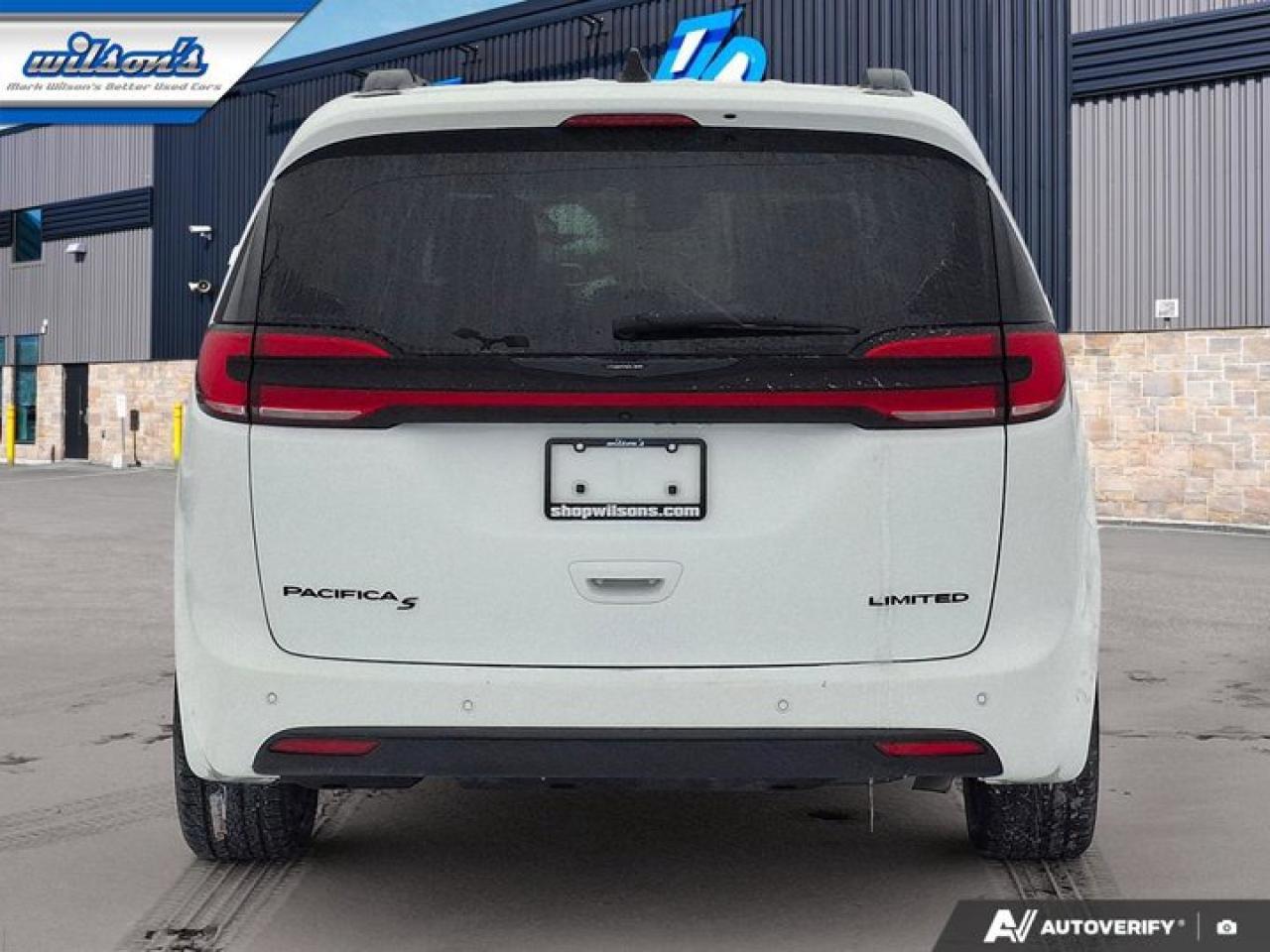 2025 Chrysler Pacifica Limited | Adaptive Cruise | BSM| Heated Steering | Cooled and Heated Seats| Remote Start & More ! Photo3