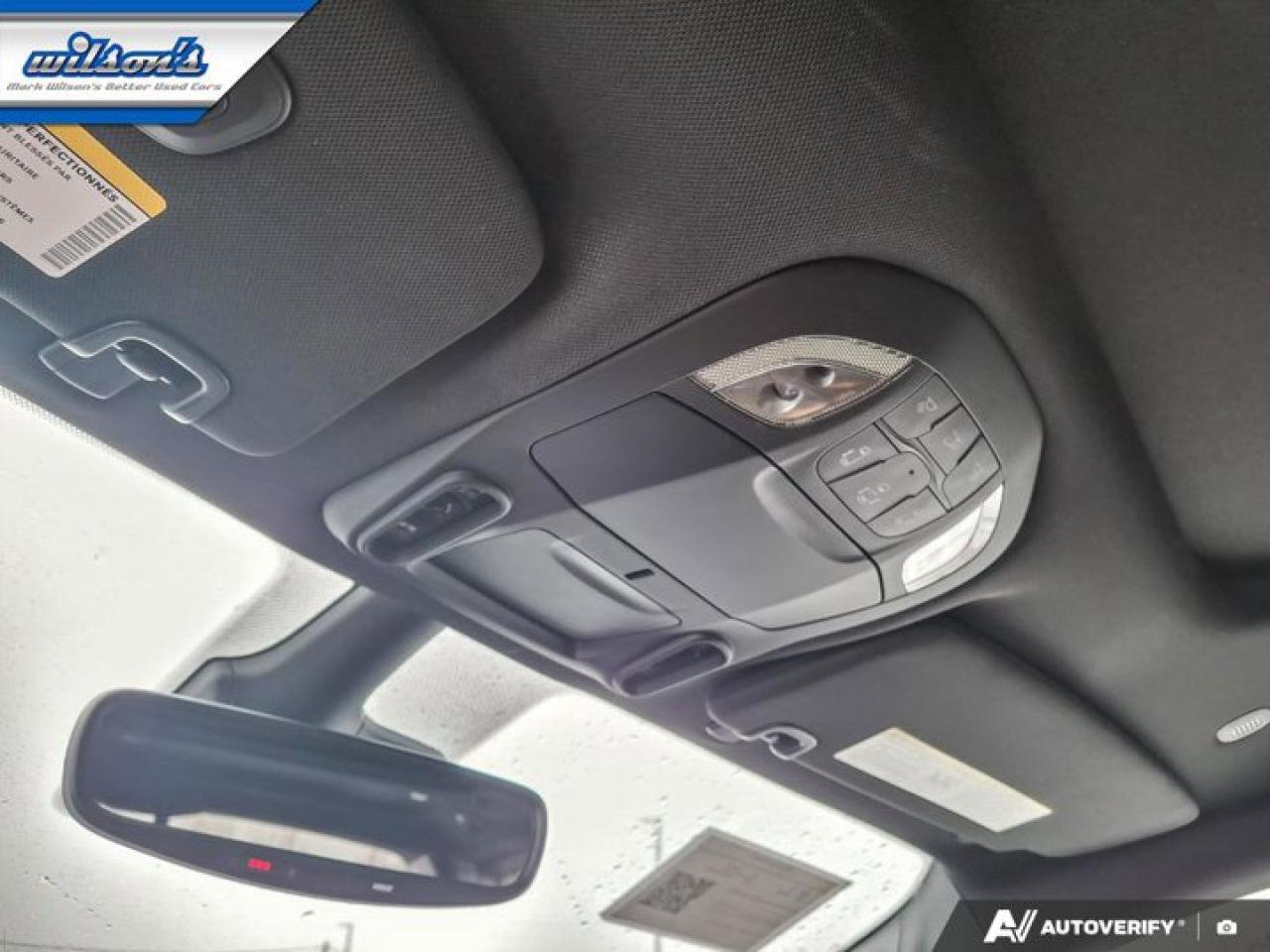 2025 Chrysler Pacifica Limited | Adaptive Cruise | BSM| Heated Steering | Cooled and Heated Seats| Remote Start & More ! Photo