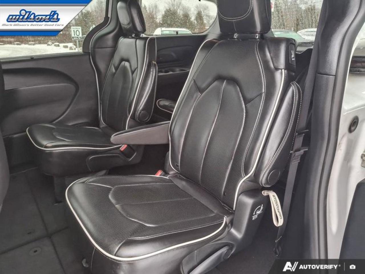 2025 Chrysler Pacifica Limited | Adaptive Cruise | BSM| Heated Steering | Cooled and Heated Seats| Remote Start & More ! Photo