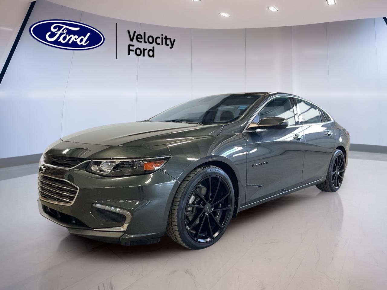 Used 2017 Chevrolet Malibu 4DR SDN PREMIER W/2LZ for sale in Moose Jaw, SK