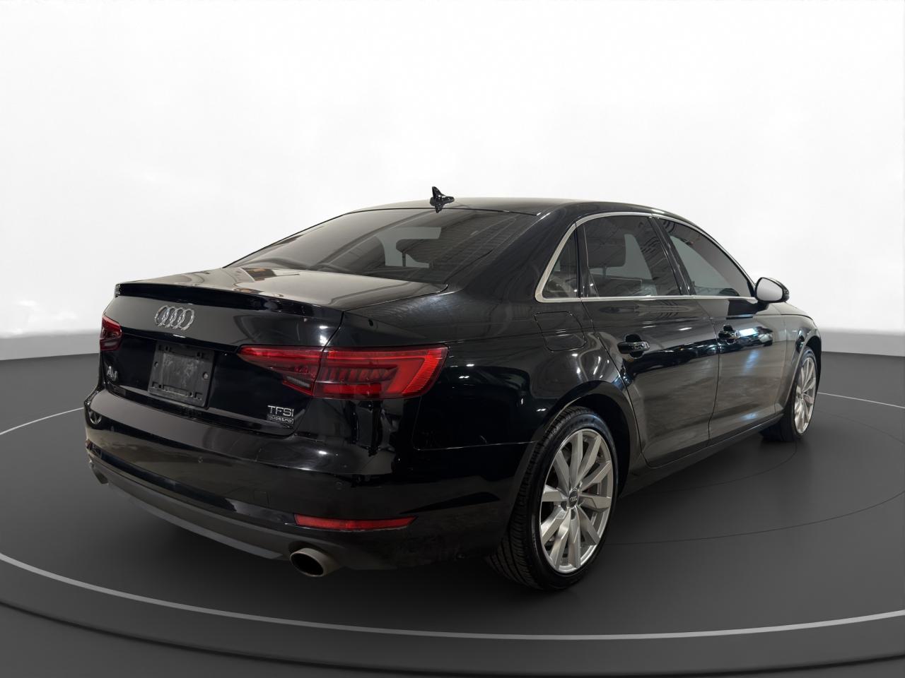 2017 Audi A4 4dr Sdn Auto Progressiv quattro - Photo #5