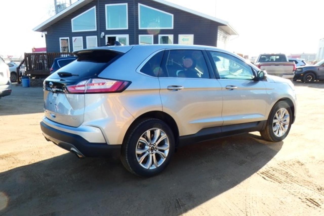 2024 Ford Edge Titanium AWD w/Htd Leather, pano S/R, BUC - Photo #6