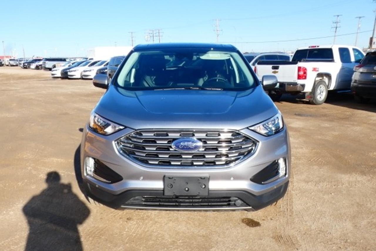 2024 Ford Edge Titanium AWD w/Htd Leather, pano S/R, BUC - Photo #3