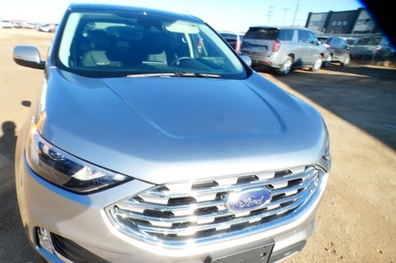 2024 Ford Edge Titanium AWD w/Htd Leather, pano S/R, BUC - Photo #28