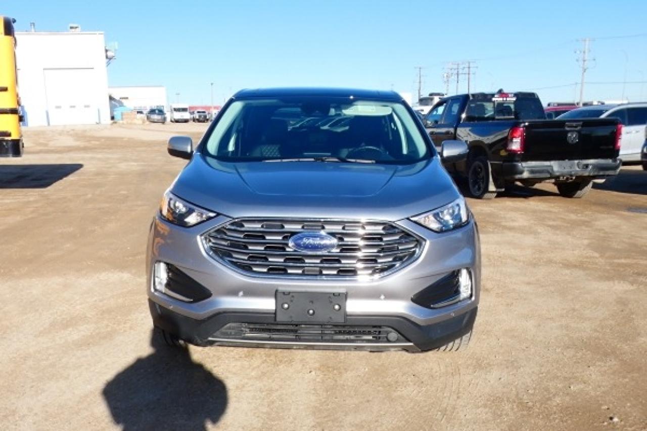 2024 Ford Edge Titanium AWD w/Htd Leather, pano S/R, BUC - Photo #3