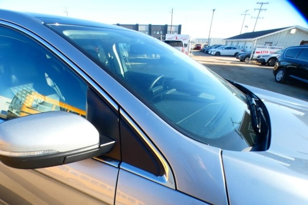 2024 Ford Edge Titanium AWD w/Htd Leather, pano S/R, BUC - Photo #36