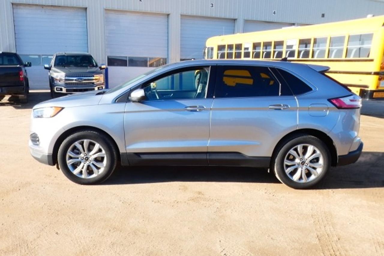 2024 Ford Edge Titanium AWD w/Htd Leather, pano S/R, BUC - Photo #1