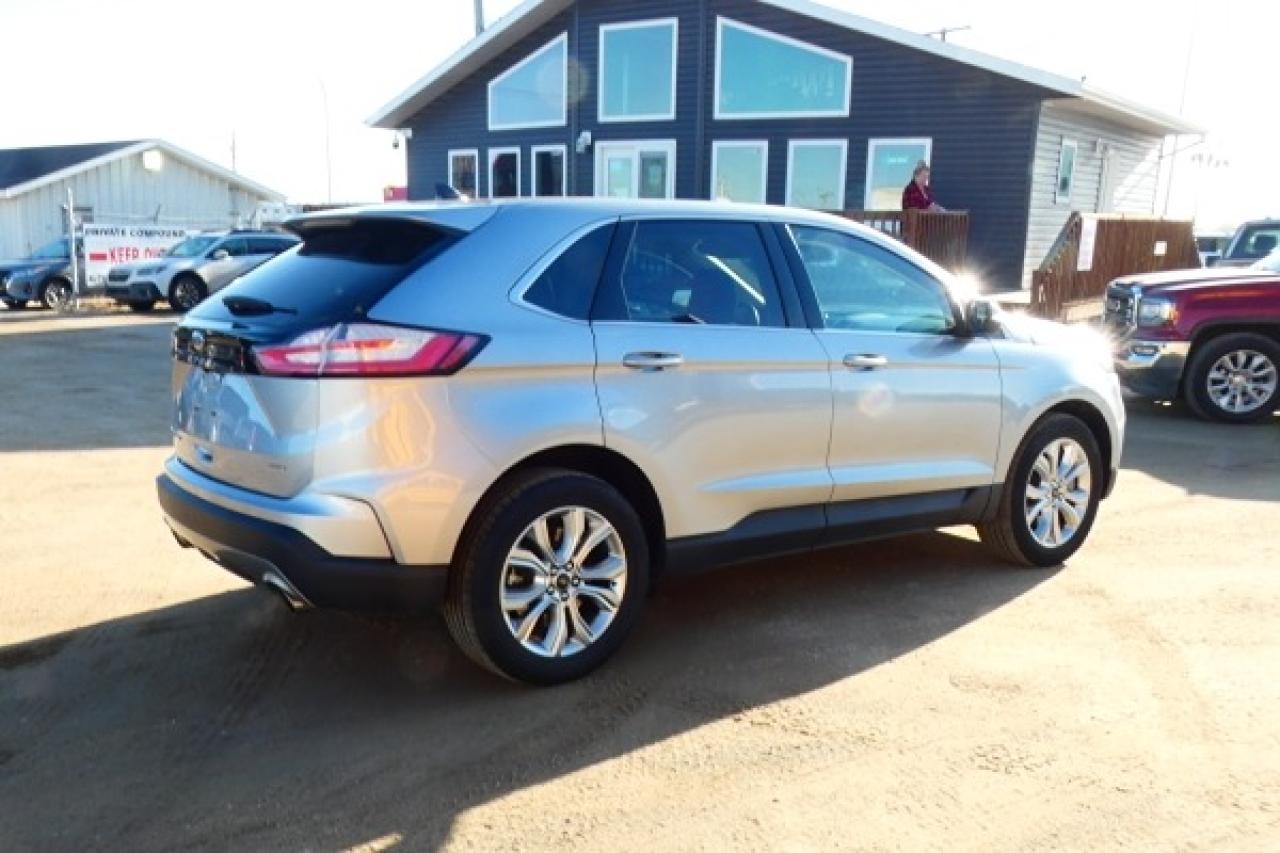 2024 Ford Edge Titanium AWD w/Htd Leather, pano S/R, BUC - Photo #6