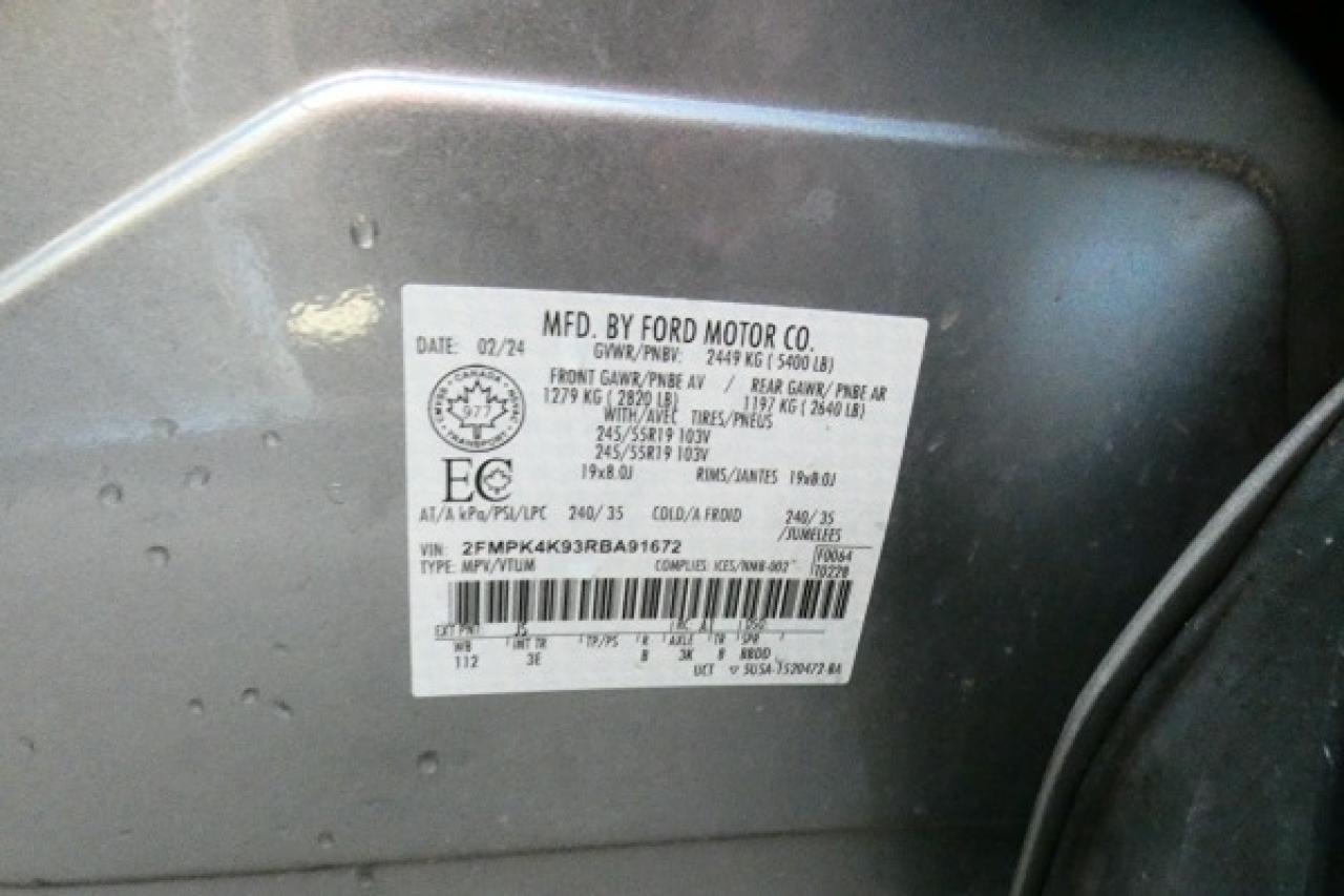 2024 Ford Edge Titanium AWD w/Htd Leather, pano S/R, BUC - Photo #22