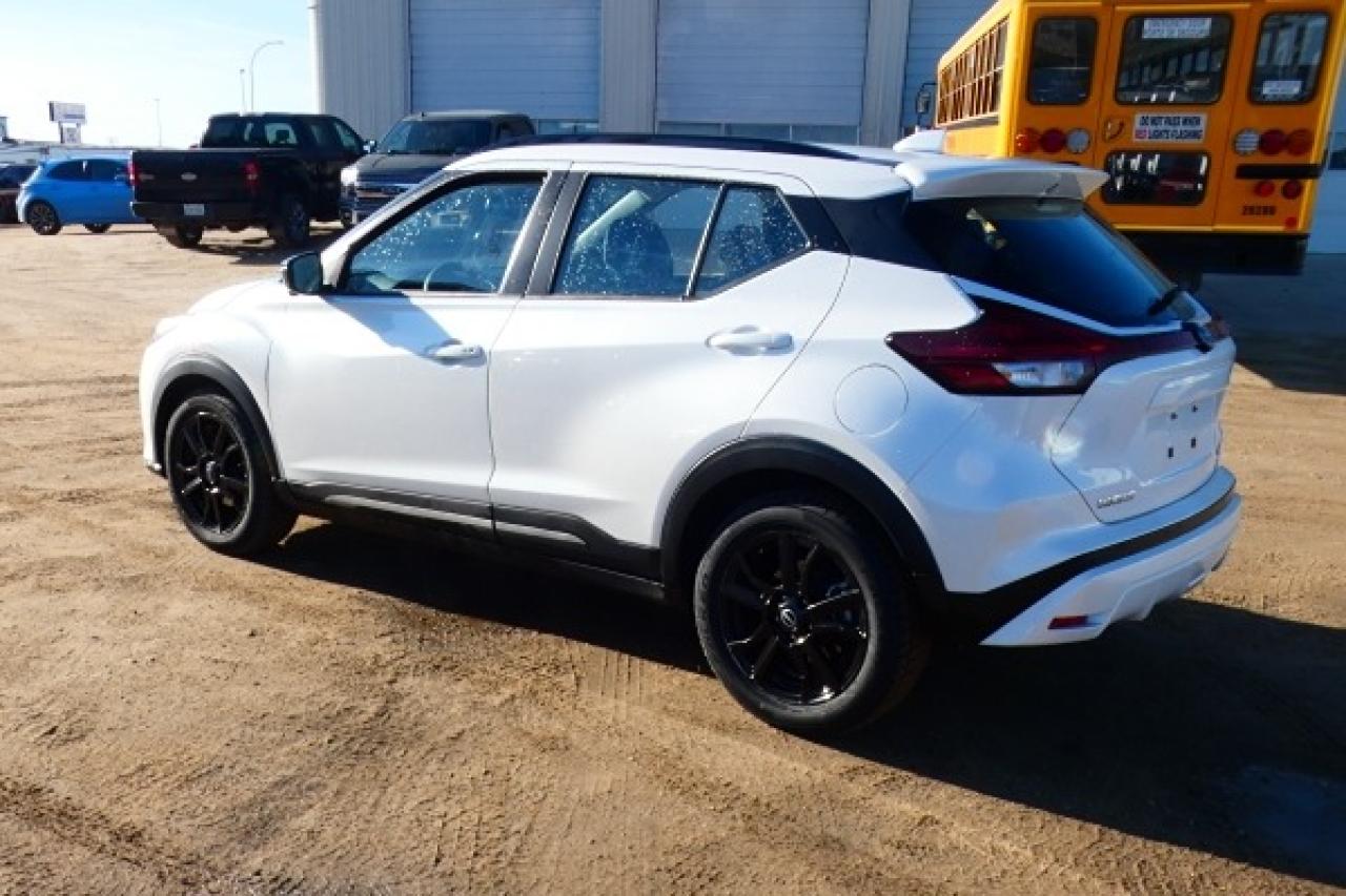 2024 Nissan Kicks SR FWD w/Htd Leather, BUC - Photo #8