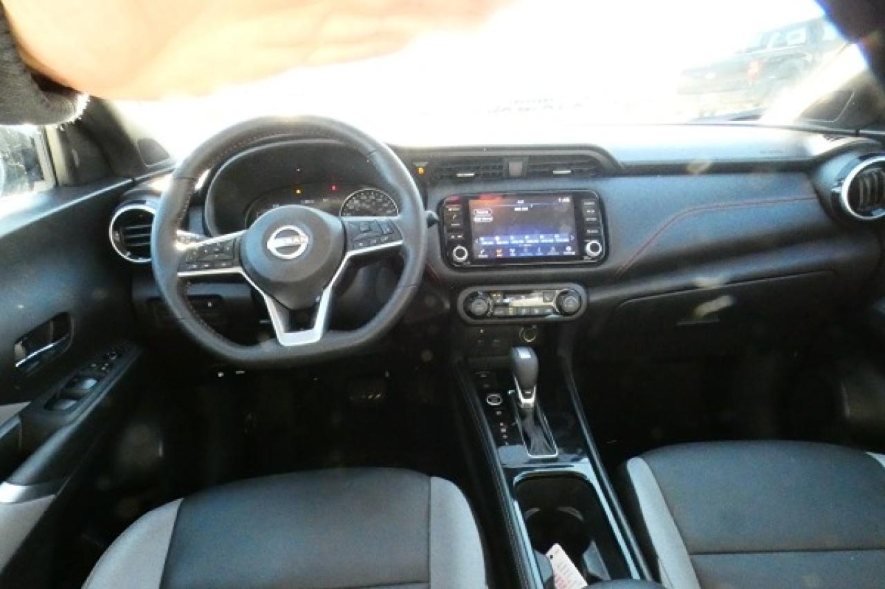 2024 Nissan Kicks SR FWD w/Htd Leather, BUC - Photo #12