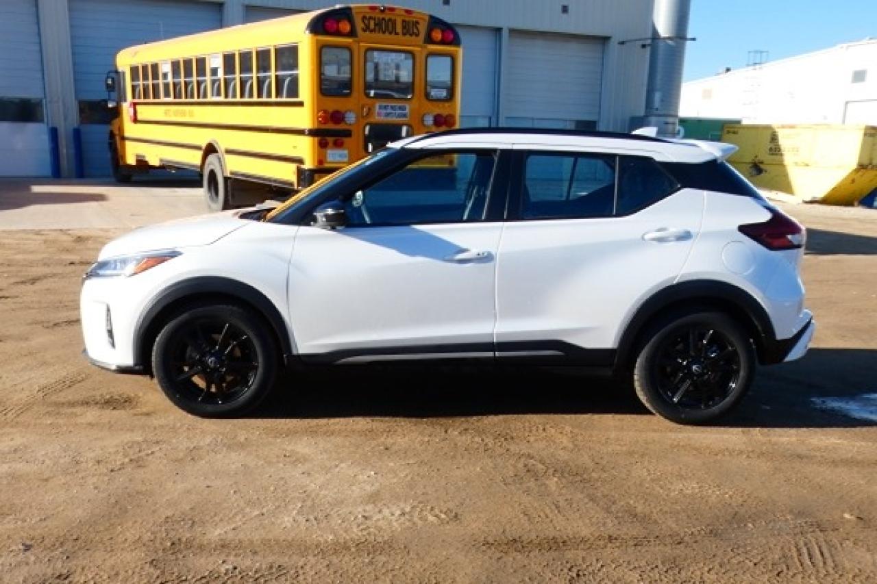 2024 Nissan Kicks SR FWD w/Htd Leather, BUC
