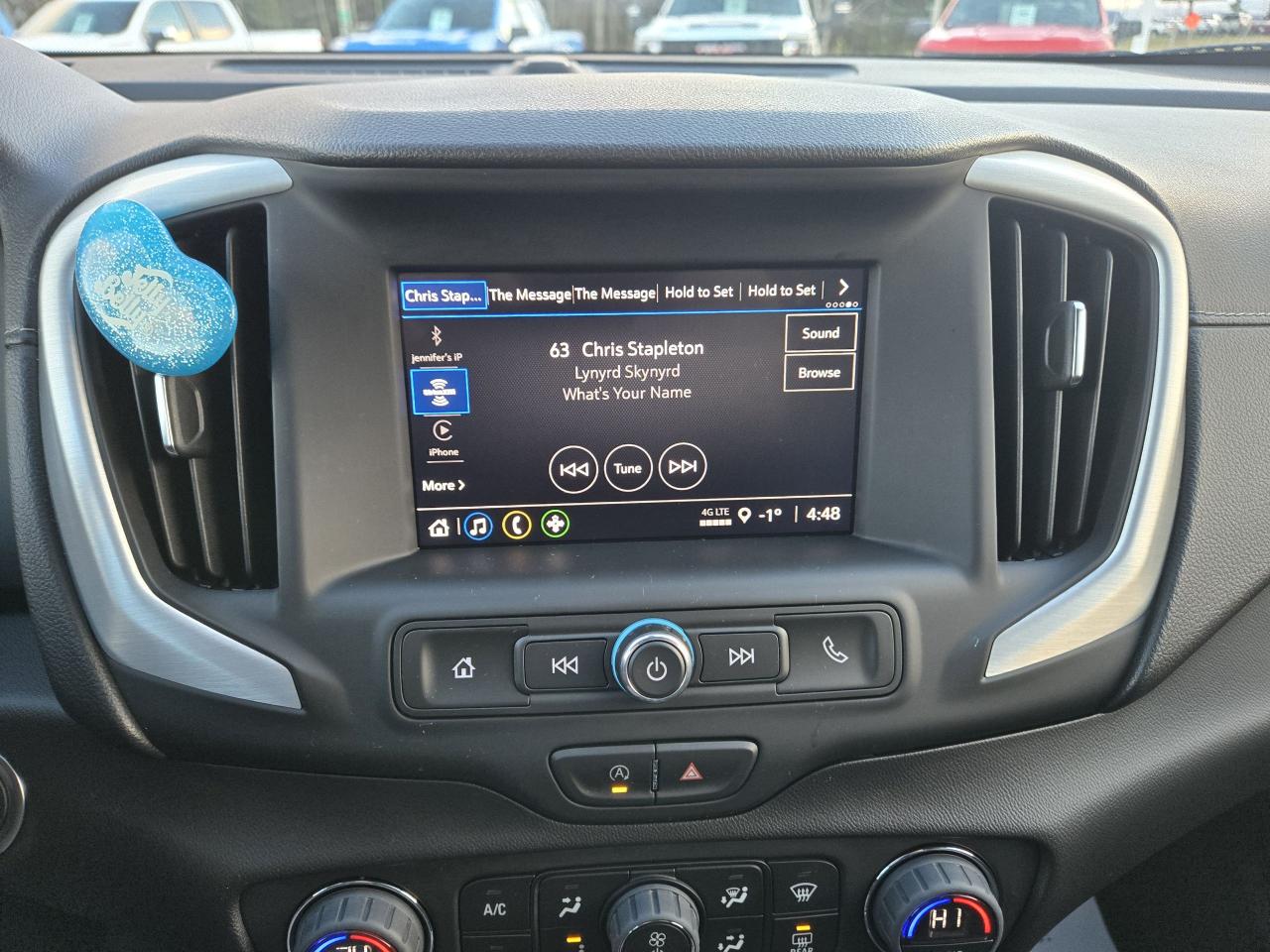 2023 GMC Terrain SLE - Photo #12