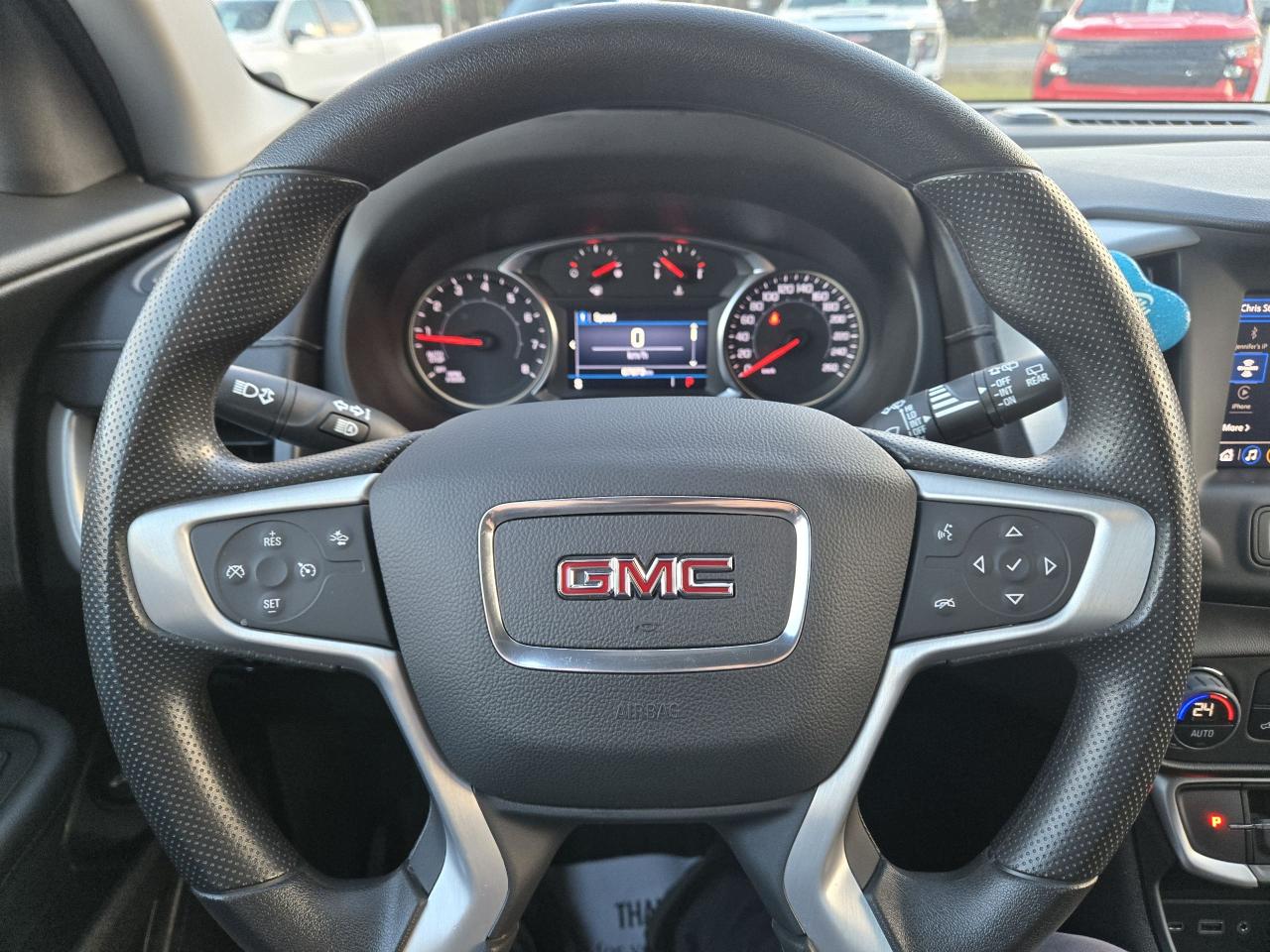 2023 GMC Terrain SLE - Photo #10