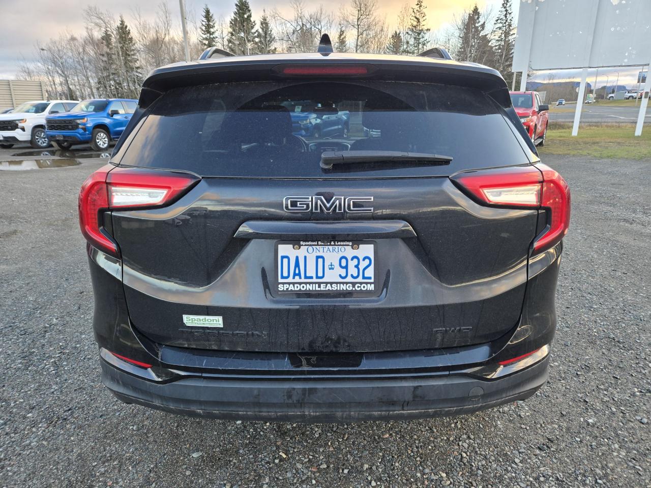 2023 GMC Terrain SLE - Photo #5