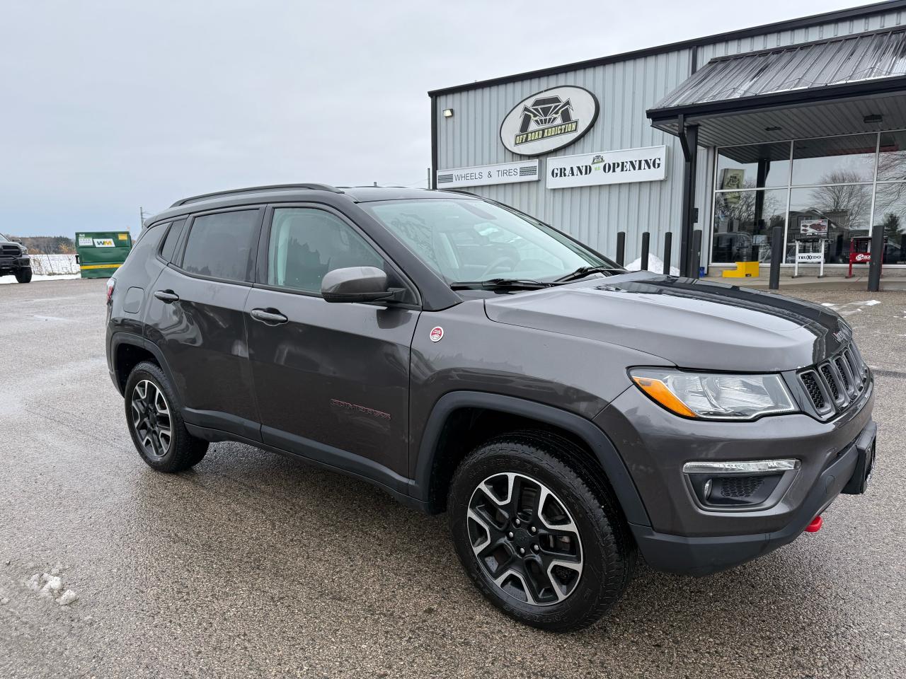 2020 Jeep Compass Trailhawk - Photo #2
