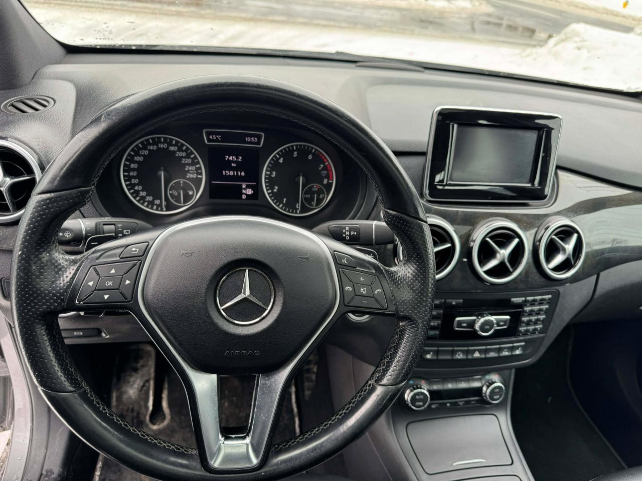 2013 Mercedes-Benz B-Class B 250 Sports Tourer - Photo #12