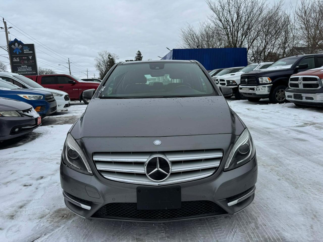 2013 Mercedes-Benz B-Class B 250 Sports Tourer - Photo #2